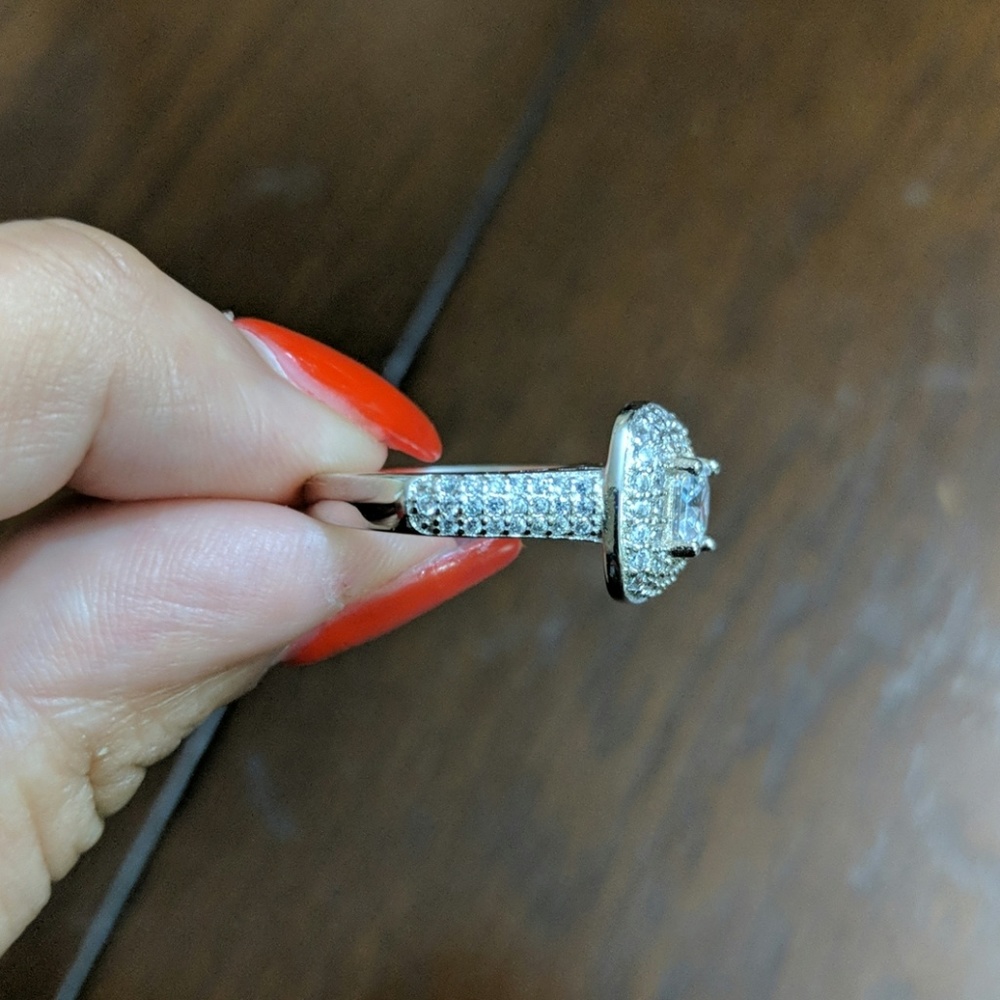 Ring - Picture 2 of 4